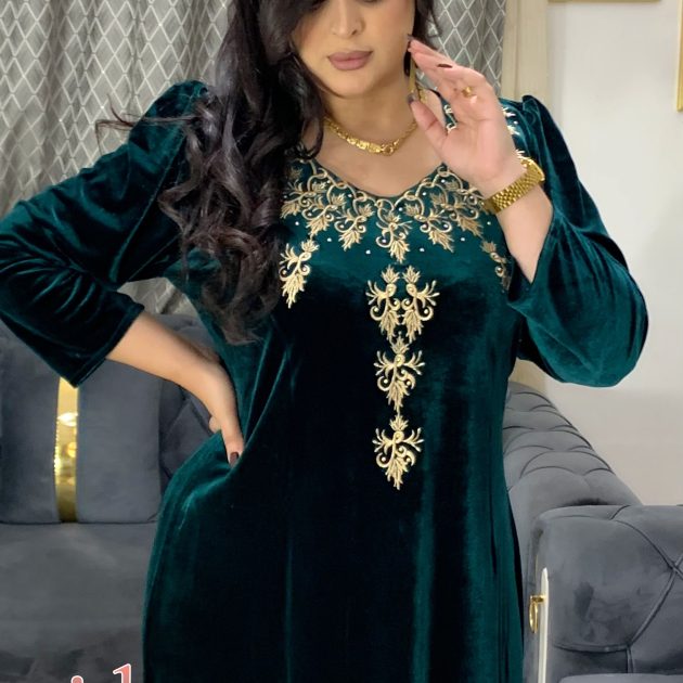 جبة الشتاء قماش قطيفة طرز شعرة حرة